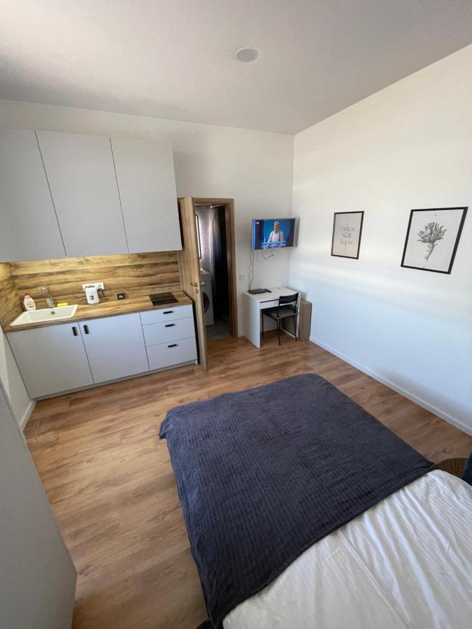 Airport Apartment 29 Self Check-In Free Parking VNO Buitenkant foto